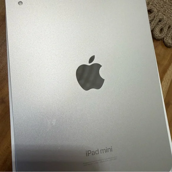 Apple iPad mini 7th generation (2024) 128gb WiFi Starlight Engraved - Picture 7 of 11